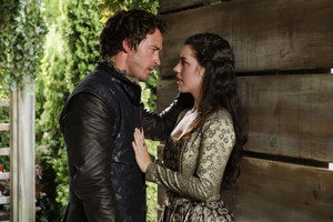  Reign "Love and Death" (4x06) promotional picture
