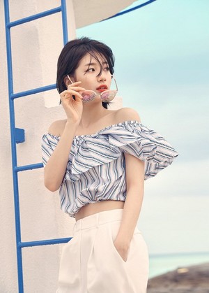  Suzy for Sunglasses 'CARIN' 2017 S/S Collection