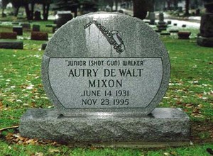  Thee Gravesite Of Junior Walker