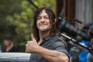 The Walking Dead - Episode 7.16 - The First dia of the Rest of Your Life - Behind the Scenes