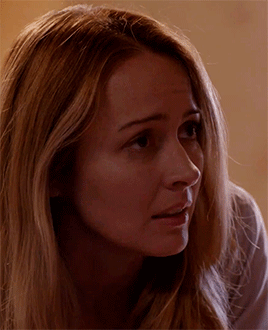 Amy Acker in The Gifted