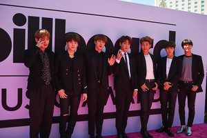  BTS at the Billboard muziki Awards 2017