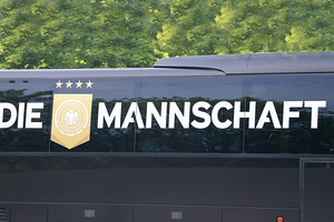 Die Mannschaft - Der Bus: Mercedes-Benz