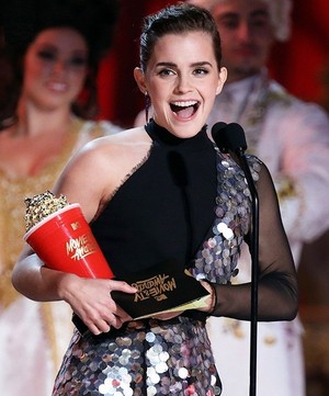  Emma at the 2017 এমটিভি Movie Awards