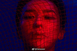  G-Dragon Kwon Ji Yong USB Album foto's