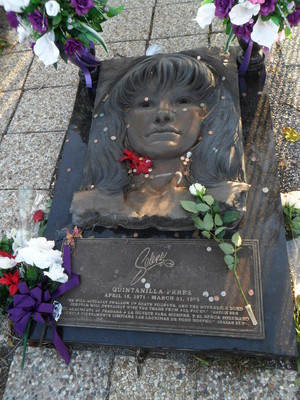  Gravesite Of Selena Quintanilla-Perez