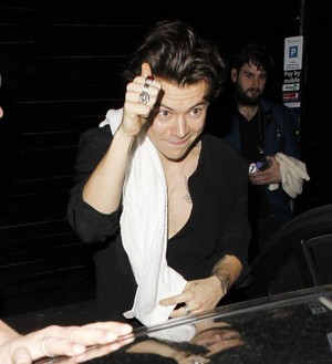  Harry in کنسرٹ at The Garage, May 13