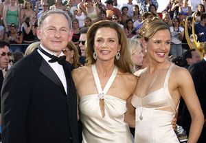  Lena Olin, Victor Garber, & Jennifer Garner 2003 Emmys