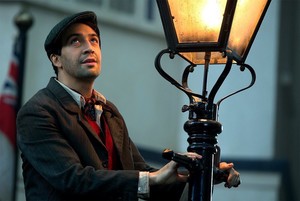  Lin-Manuel Miranda - Mary Poppins Returns - Jack the lamplighter