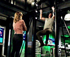  Oliver teaching Felicity how to use the лосось ladder
