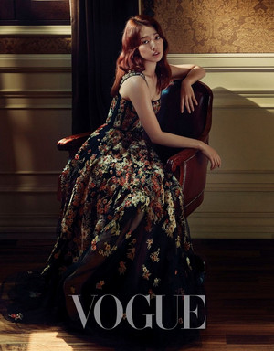  Park Shin Hye for Vogue Taiwan (2017)