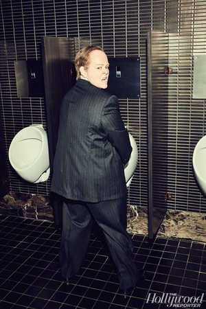 The Hollywood Reporter - SNL's Yuuuge taon - Melissa McCarthy as Sean Spicer