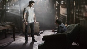  Tyler Hoechlin as Derek Hale in Teen wolf - Pack Mentality (1x03)