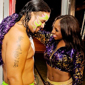  WWE Jimmy and Naomi