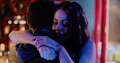  “I l’amour you, Thea Queen. I l’amour you, Roy Harper.“
