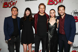  Caitriona Balfe and Outlander Cast at San Diego Comic Con 2017