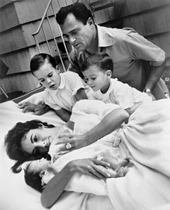  Elizabeth And Her Family 1957