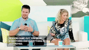  Emily Bett and Stephen Amell #SDCC #SYFY