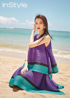  HAN HYO JOO TRAVELS TO HAWAII FOR JULY 2017 INSTYLE