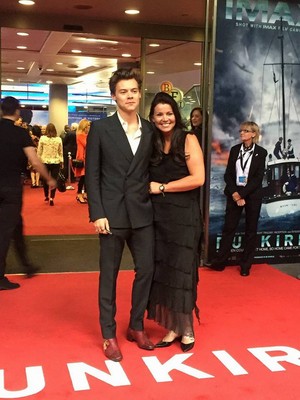  Harry and his mum at the Dunkirk Premiere