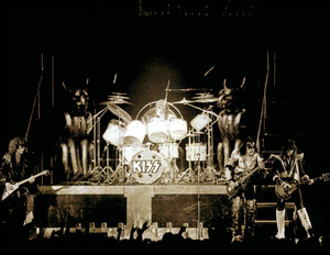  吻乐队（Kiss） ~Lakeland, Florida...December 12, 1976