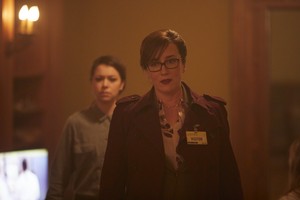  Orphan Black "Let the Children and Childbearers Toil" (5x04) promotional picture