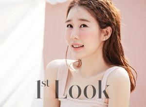  Yoo In Na - 1st Look Magazine vol. 136