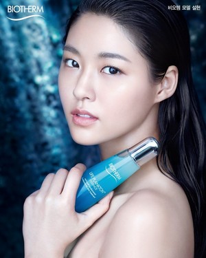  AOA's Seolhyun for global skincare brand 'BIOTHERM'