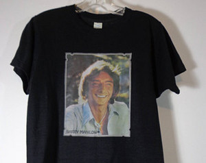  A Vintage Barry Manilow T-shirt