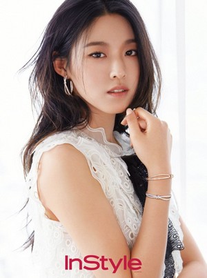 AOA's Seolhyun for Jewelry Brand Chaumet X InStyle Magazine September Issue