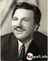  Ahmet Tarık Tekçe(1920-1964)