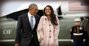  Barack And Oldest Daughter, Malia