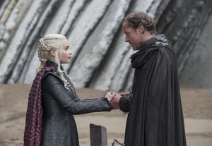  Daenerys and Ser Jorah 7x05 - Eastwatch