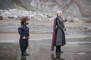  Daenerys and Tyrion 7x05 - Eastwatch