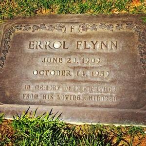  Gravesite Of Erroll Flynn