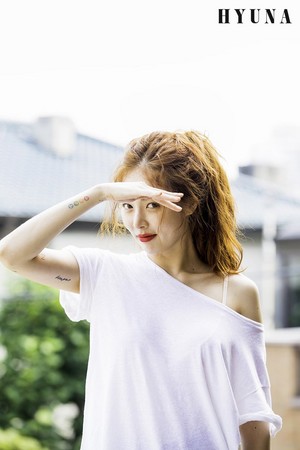  HyunA 6th Mini Album 'Following' koti, jacket Shooting Behind