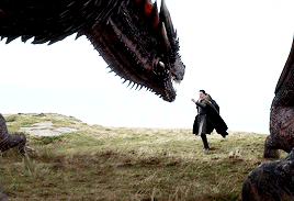  Jon Snow and dragon