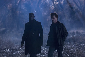  Midnight, Texas “Blinded kwa The Light” (1x06) promotional picture