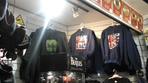  My visit to the ロンドン Beatles Store