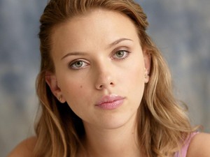 Scarlett Johansson  14 