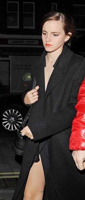  Emma Watson arriving at the Chiltern Firehouse, 런던