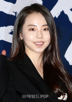  170925 Ahn Sohee @ VIP Premiere of Movie 'The Fortress'