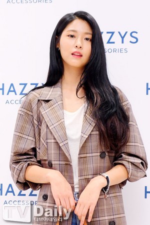  171021 AOA's Seolhyun @ Hazzys Accessories Fansign Event