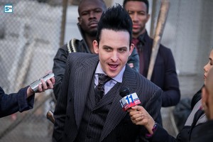  4x07 - A día in The Narrows - Oswald