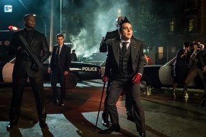  4x07 - A دن in The Narrows - Oswald