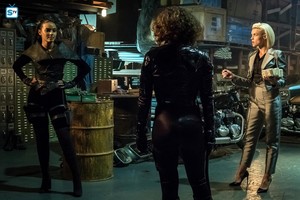  4x07 - A jour in The Narrows - Tabitha, Selina and Barbara