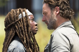 8x01 ~ Mercy ~ Michonne and Rick