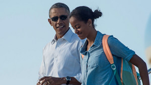  Barack And Oldest Daughter, Malia