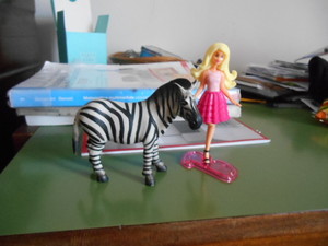  Barbie e la زیبرا