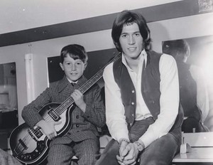  Barry with youngest brother Andy c. 1968